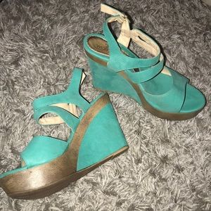 Sky Walk Sz 9 Aqua Green Wedges 4.5” lightly worn